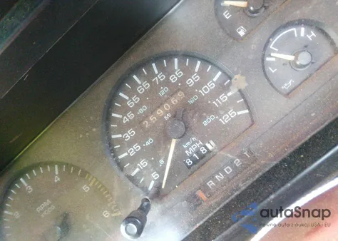 1992 Dodge Dakota z USA, uszkodzony, nr VIN 1B7FL23X6NS666166